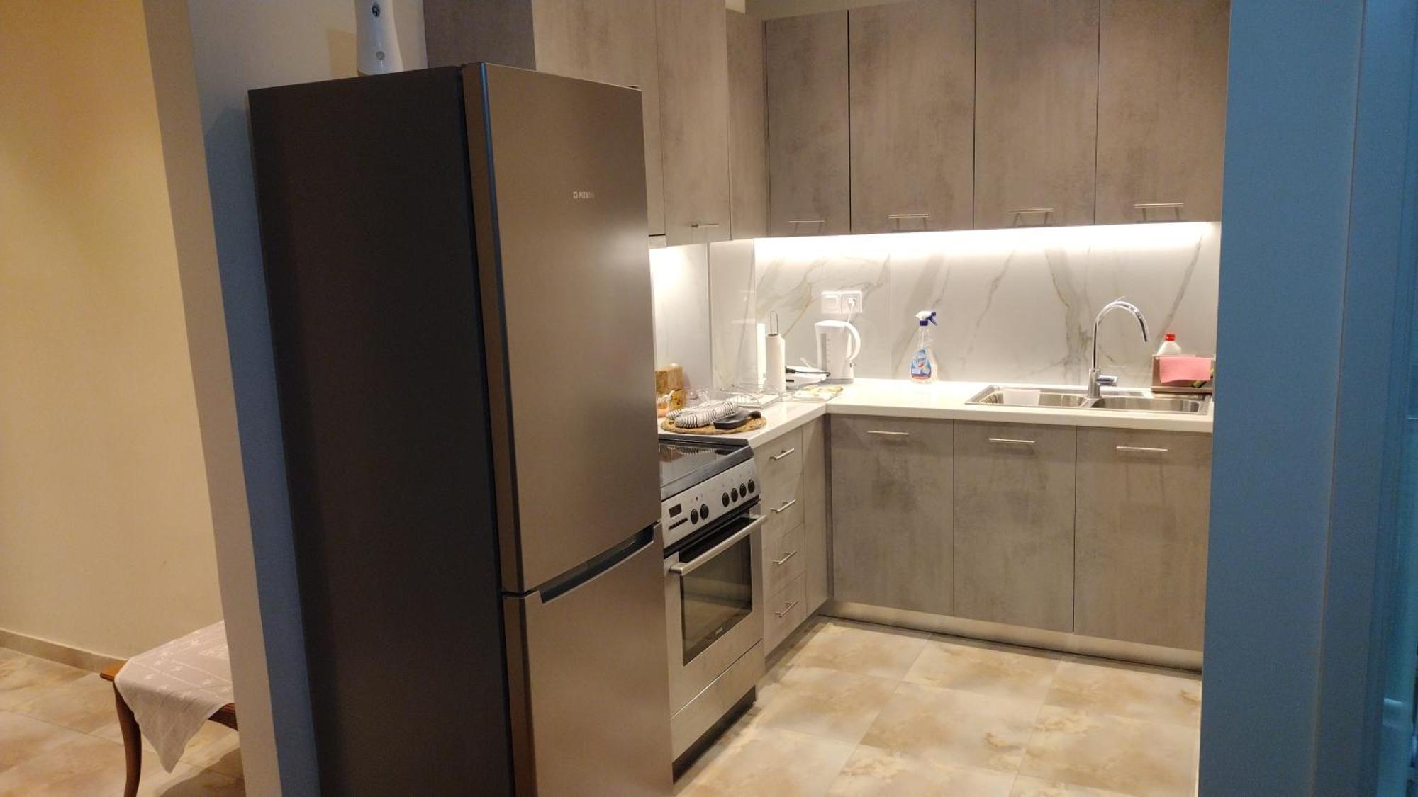 City Center Apartment Ioannina Buitenkant foto